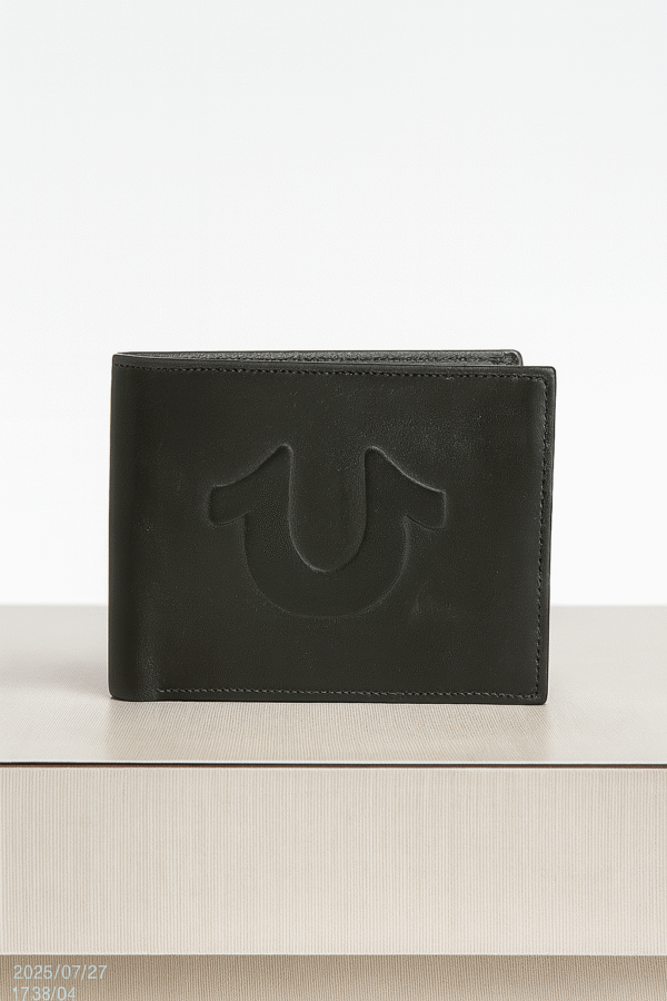 Men black colour leather wallet