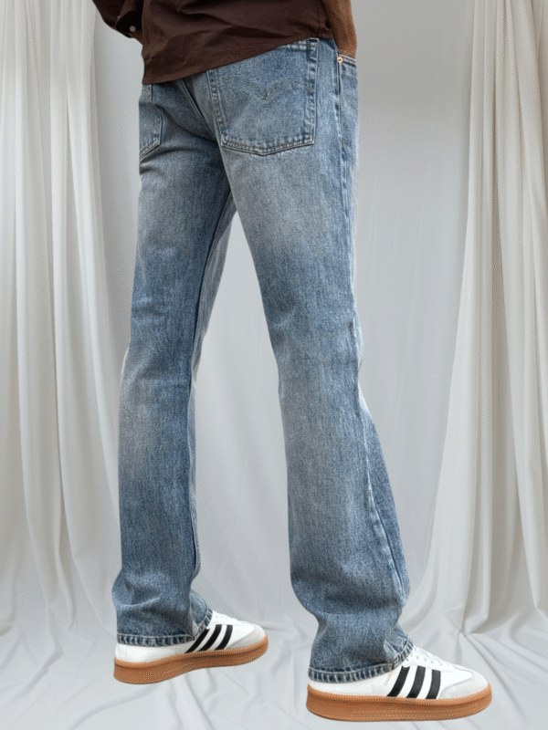 Non strech Raw wash straight fit grace blue jean. 8_2 Size 30to36 MRP ₹2499_@50_ Non strech Raw wash straight fit grace blue jean