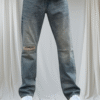 Non strech Raw wash straight fit grace blue jean. Left side knee raffu