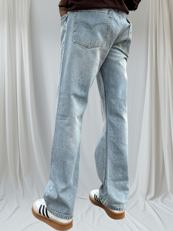 Non strech Raw wash straight fit light blue colour jean. 5_2 size 30to36 MRP ₹2499_@50_ Non strech Raw wash straight fit light blue colour jean