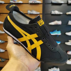 ONITSUKA TIGER SLIP-ON (Black/Yellow)